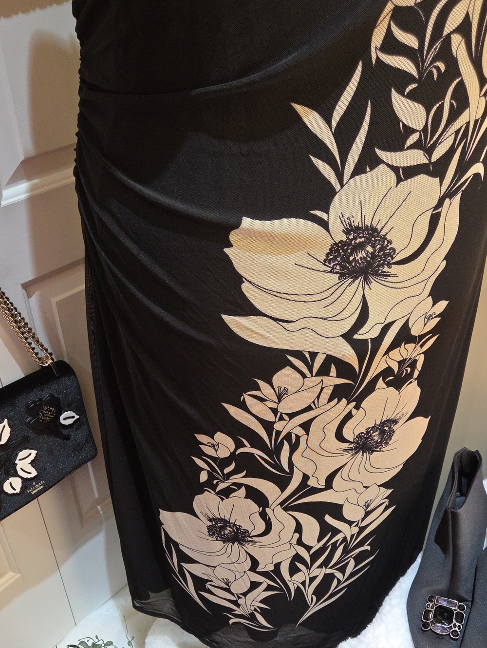 Nwt 2X Rachel Zoe Black Maxi Dress with Cream Floral Motif - Picture 14 of 16